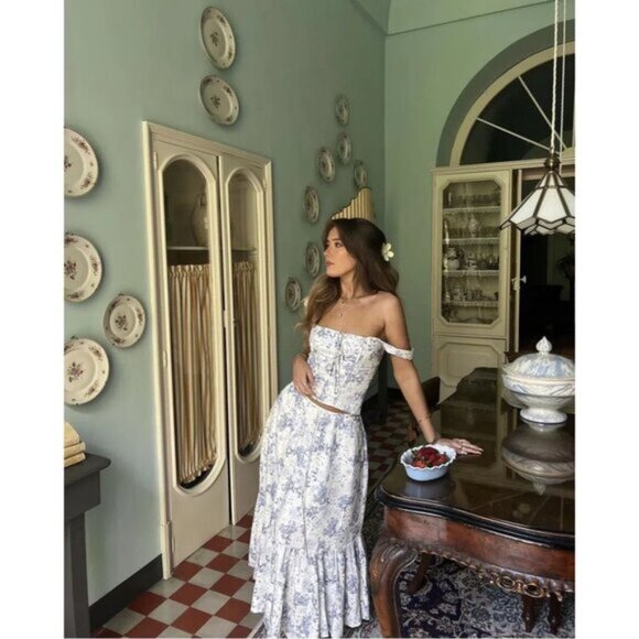 House of CB Blue and White Floral Corset Top - Picture 12 of 16